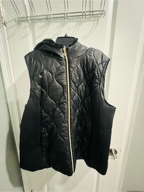 Marc New York Black Quilted Hooded Sleeveless Puffer Vest with Gold Zipper